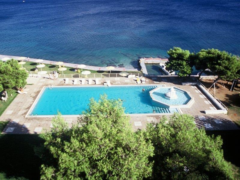 Kalamaki Resort 4*
