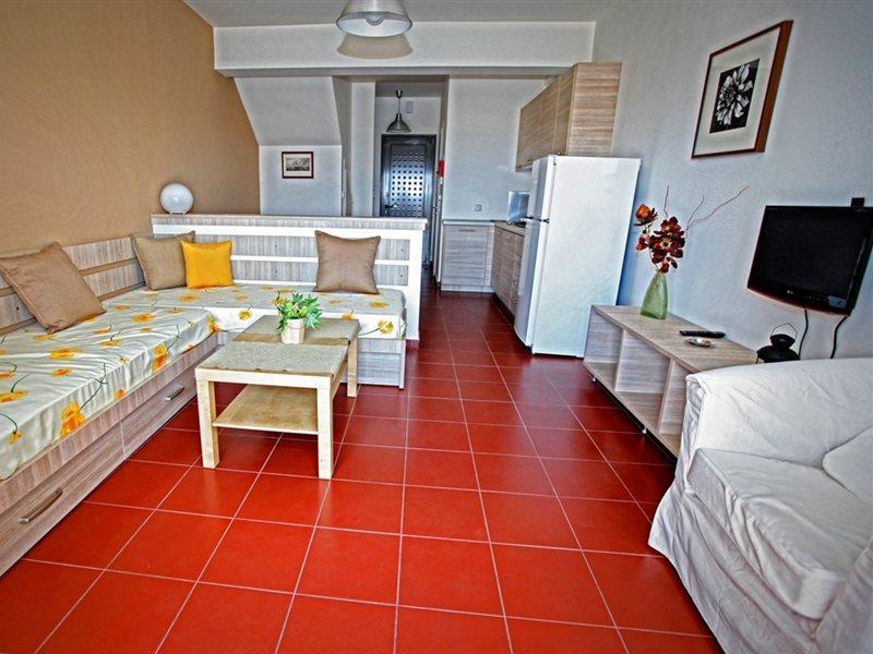 Nefeli Apartment Kalo Nero