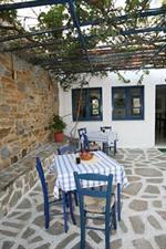 St George * Batsi (Andros)
