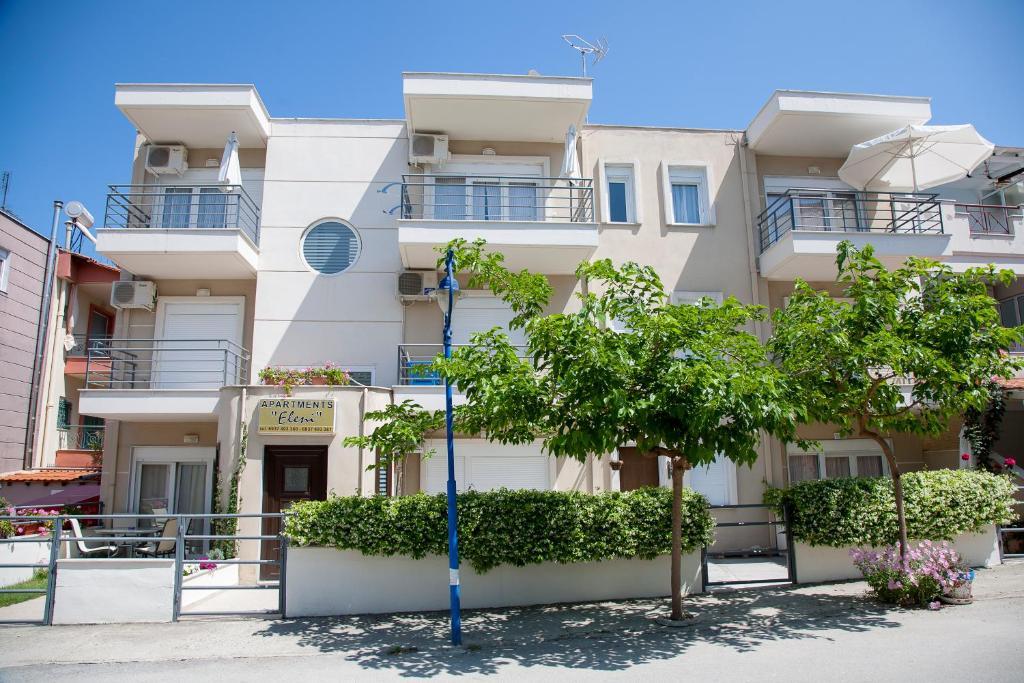Eleni 4 Seasons Apartment