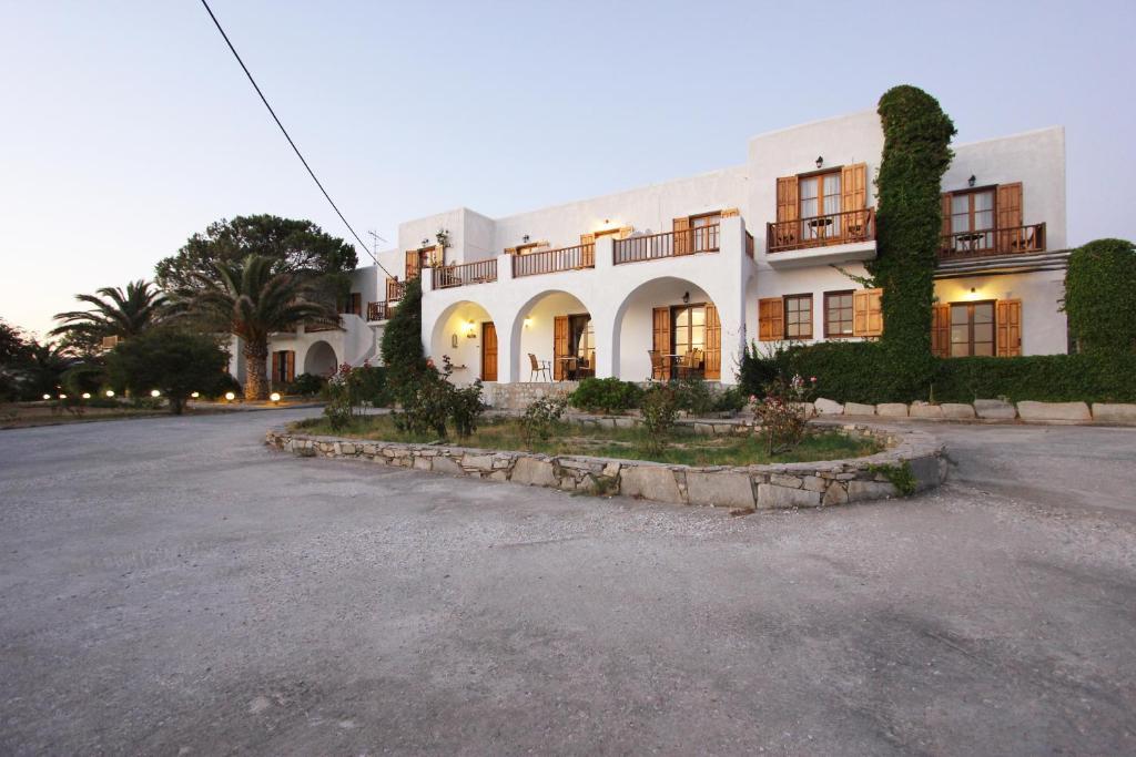 Swiss Hotel Naousa (Paros)