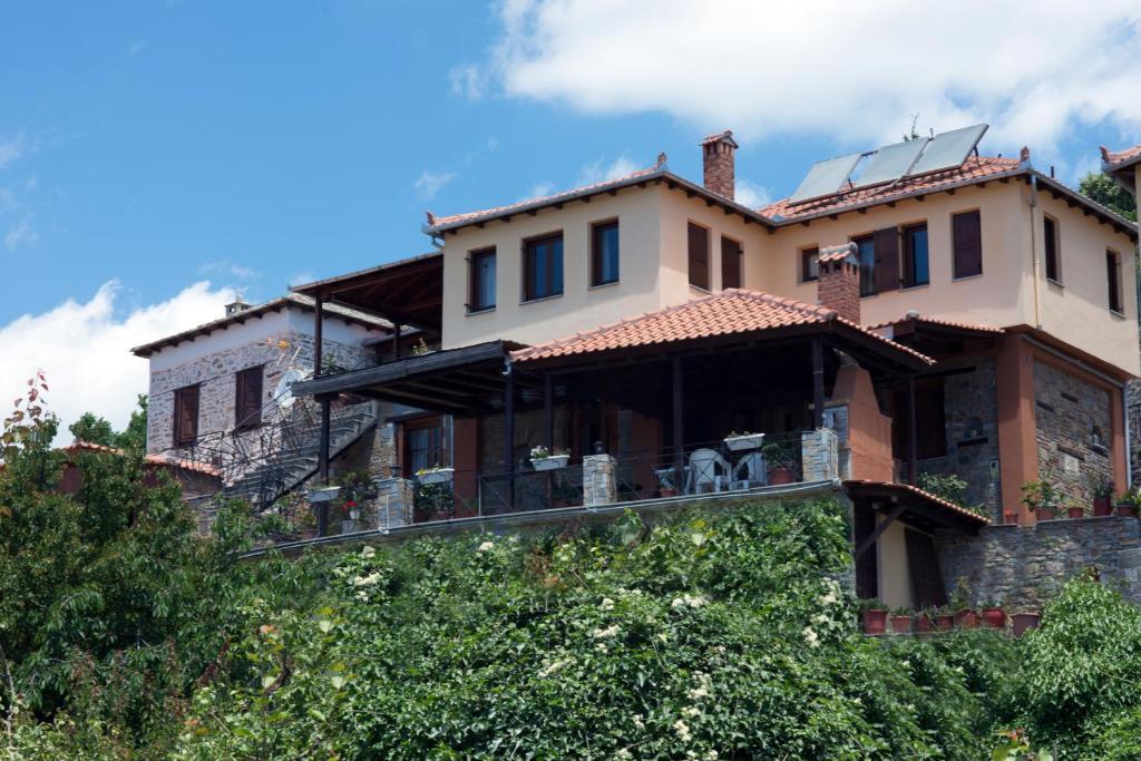 Mansion Terpou Guest house