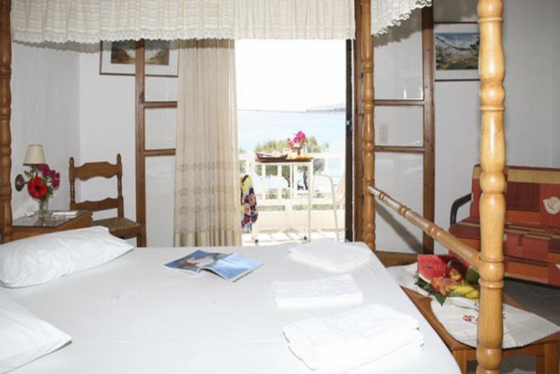 Aeolos Beach 3* Karavostasis (Folegandros)