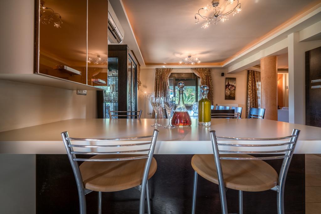 Holiday home Athena's - Ideal For Large Groups, By Zantewize Tsilivi (Zakynthos)