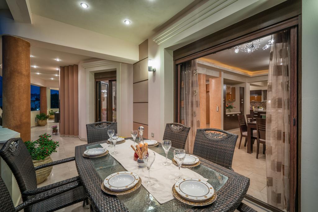 Athena's - Ideal For Large Groups, By Zantewize * Tsilivi (Zakynthos)