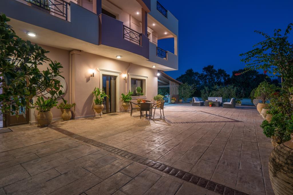 Athena's - Ideal For Large Groups, By Zantewize Tsilivi (Zakynthos)