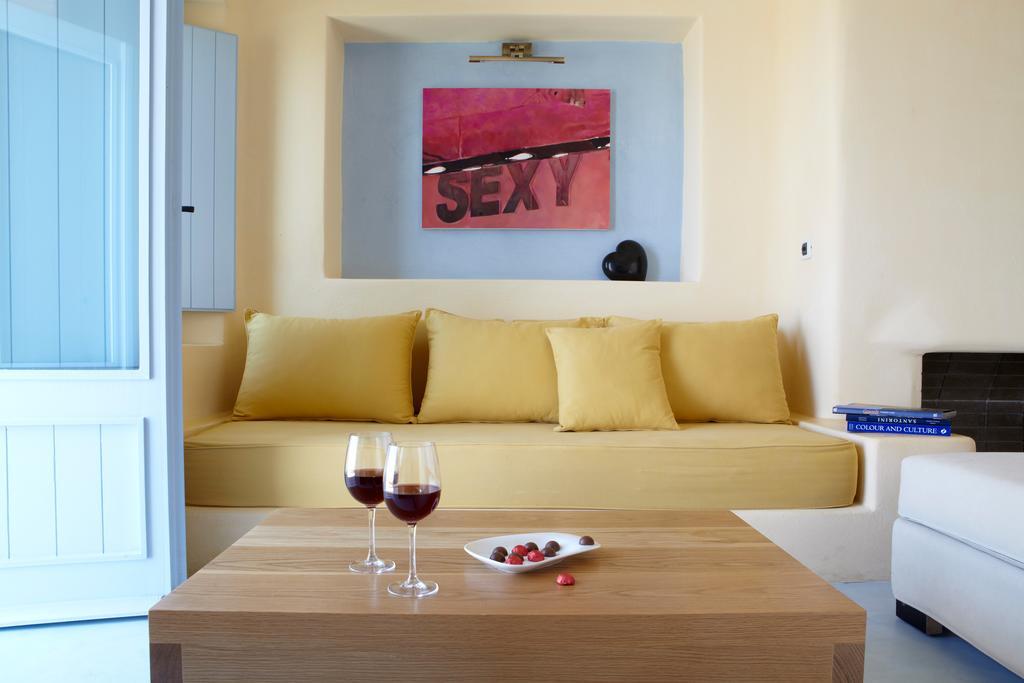 Voreina Gallery 4*