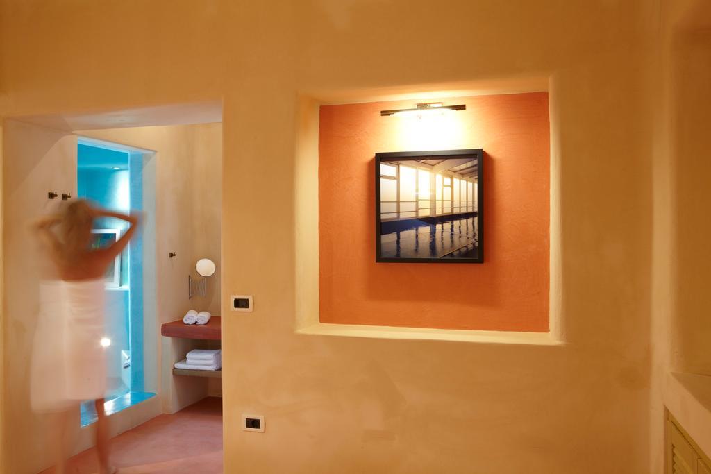 Voreina Gallery