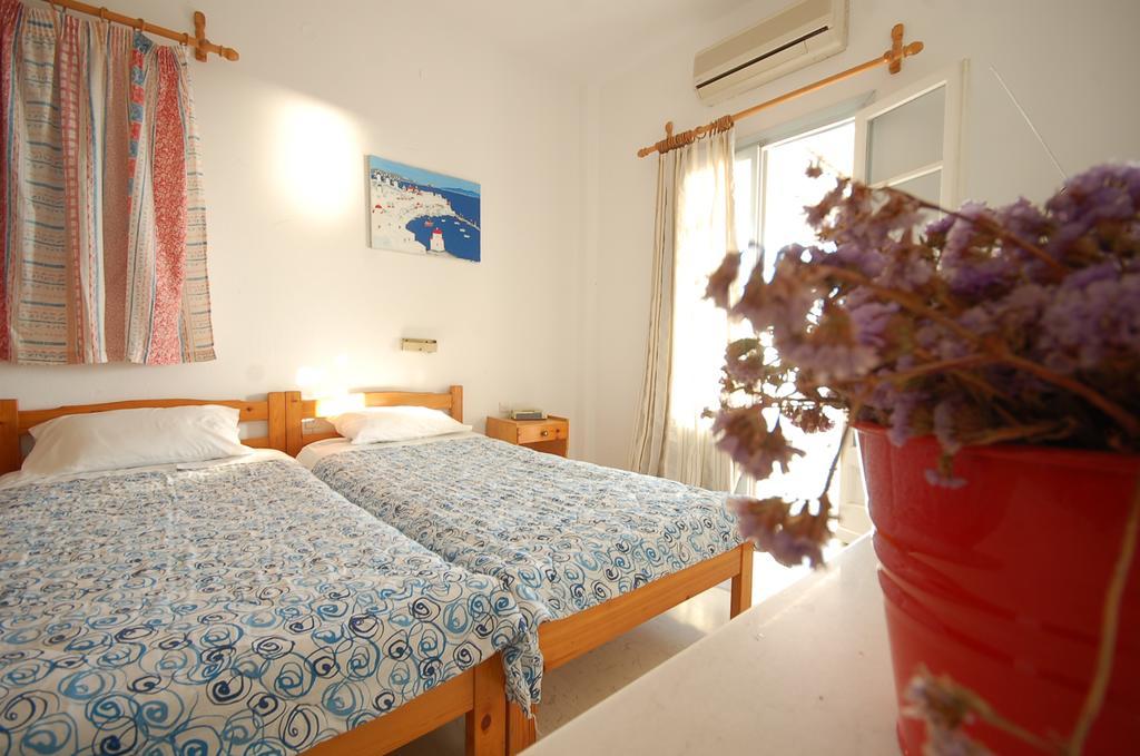 Ostria * Mykonos Town