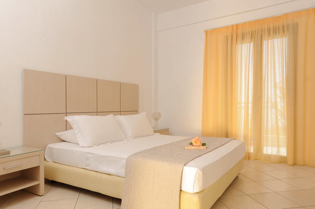 Karras Star 3* Evdilos (Ikaria)