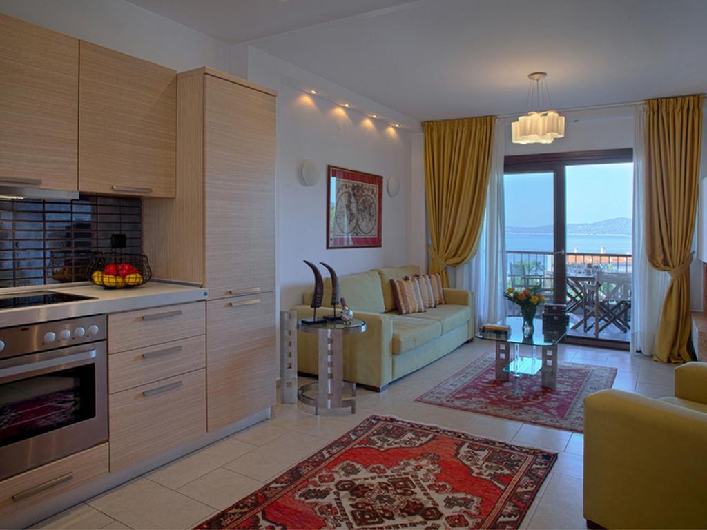 Athos - Luxury Seaside *