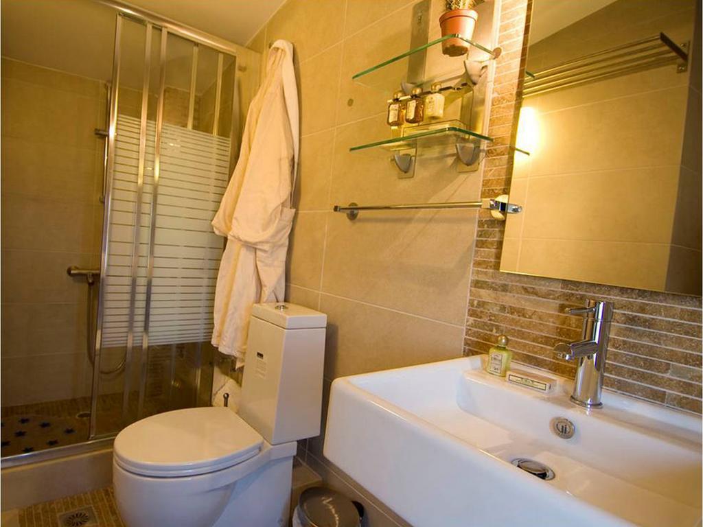Athos - Luxury Seaside Komitsa