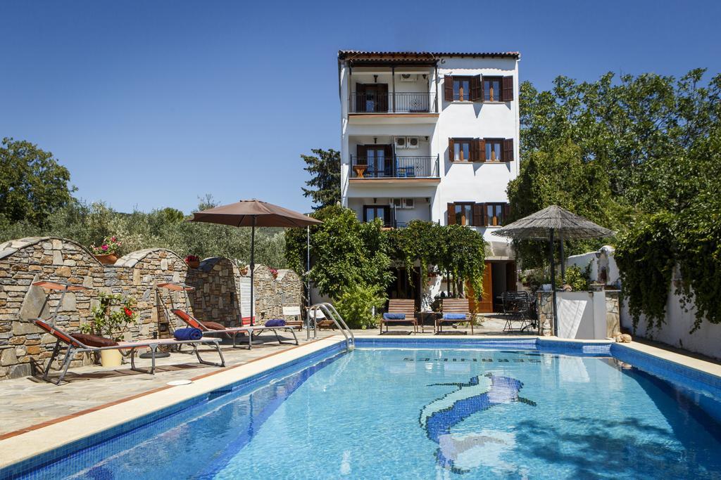 Seranides Boutique