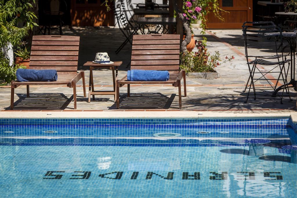 Seranides Boutique Aparthotel 2*
