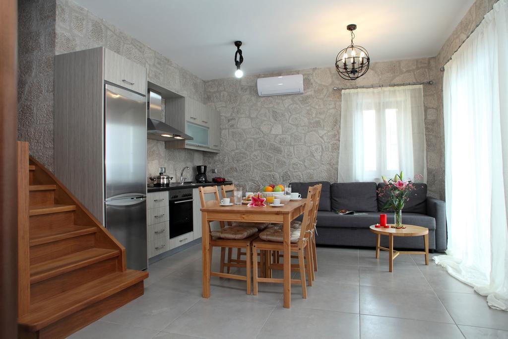Milos Paradise Luxury * Agios Nikitas