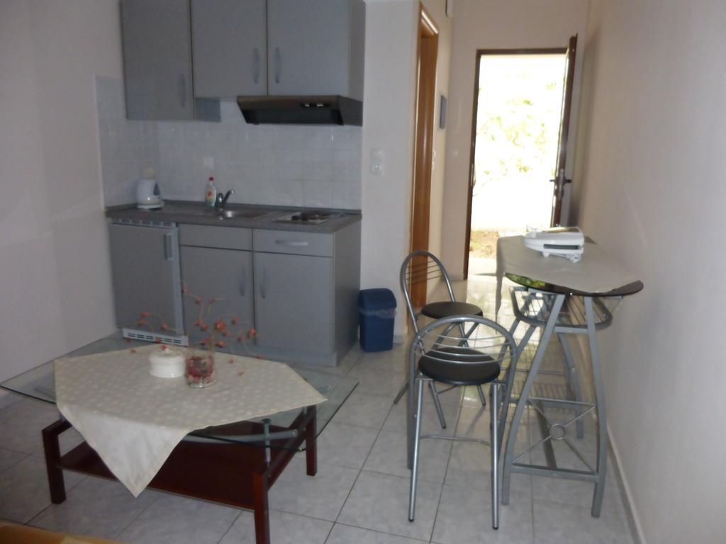 Aparthotel Studio Anesis *