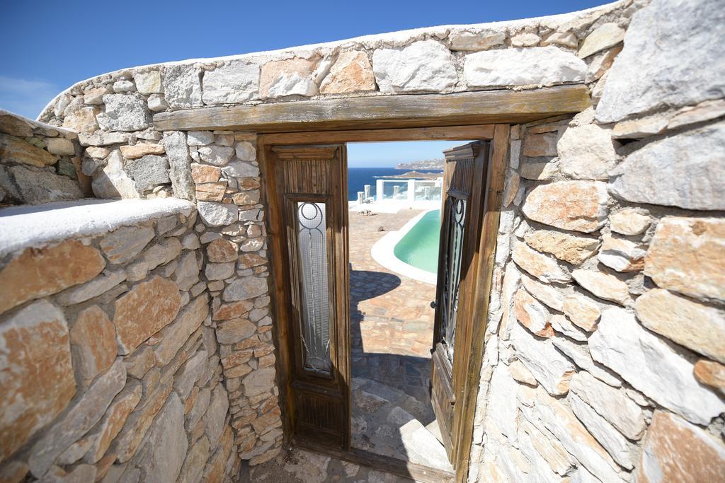 Mykonos Art * Kanakia