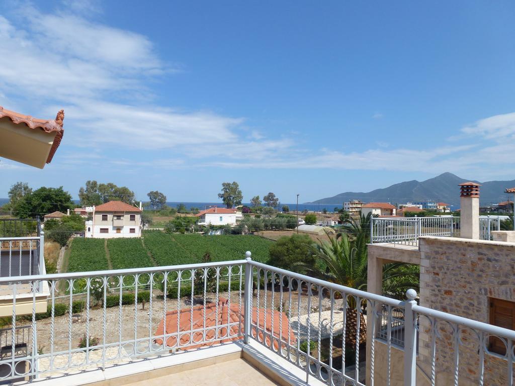 Apartment Karantonis House *