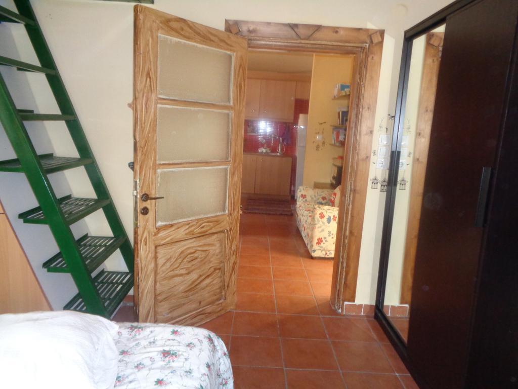 Holiday home Nadia's Traditional Stone House Lavrion
