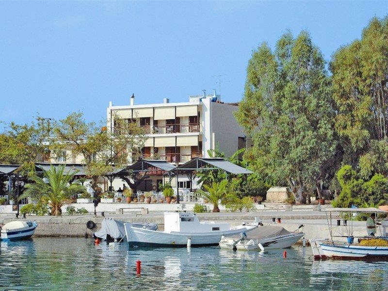 Akrogiali Hotel