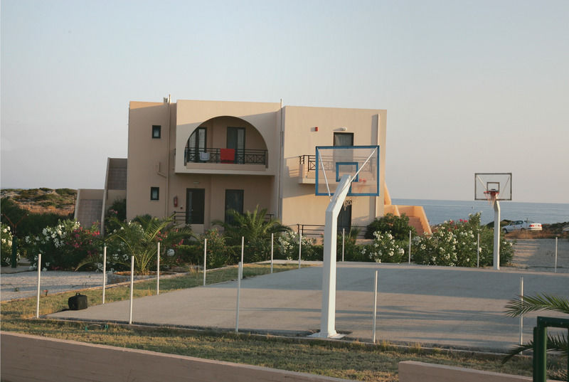 Nanakis Aparthotel