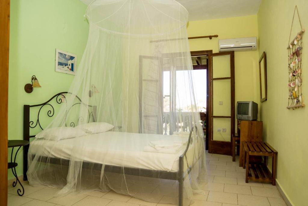 Petra Aparthotel Kypseli