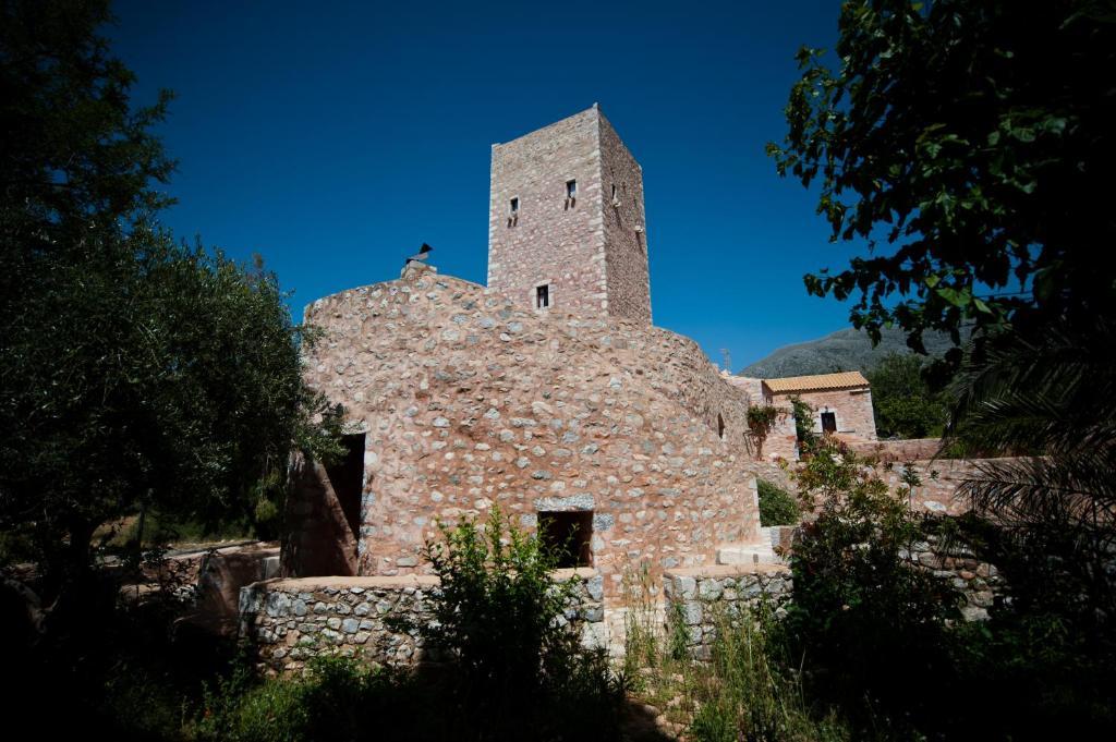 Aparthotel Arapakis Historic Castle