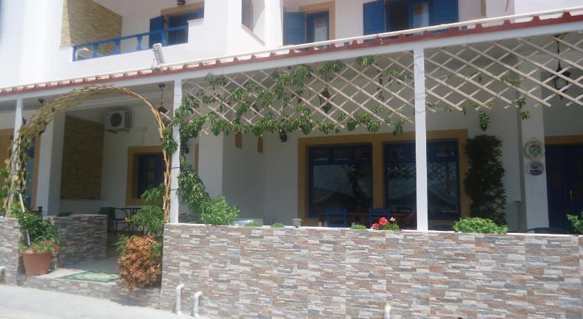 Studio Poseidon Aparthotel *