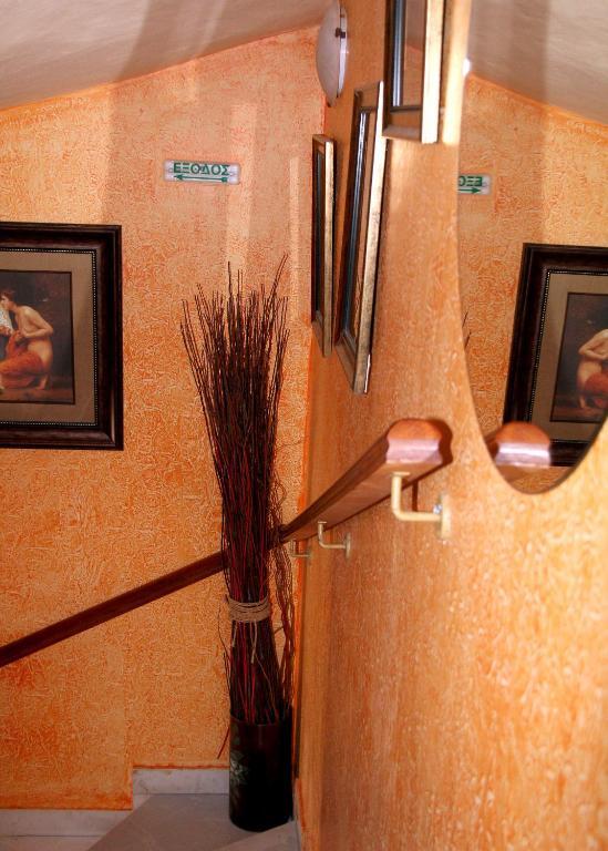 Nepheli Hotel