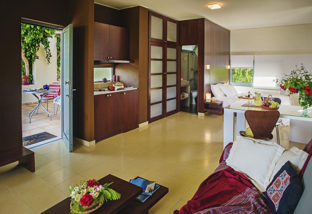 Aparthotel Nereids 3*