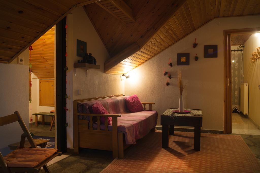 Guest house Theodorou 3*