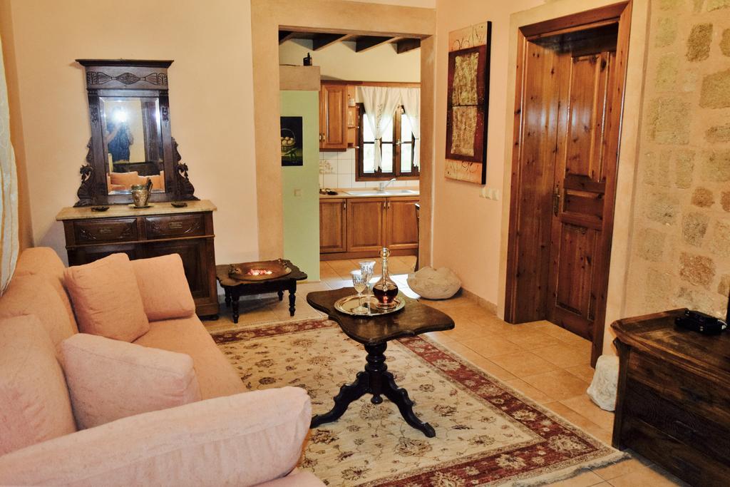 Petrino Aparthotel 4*