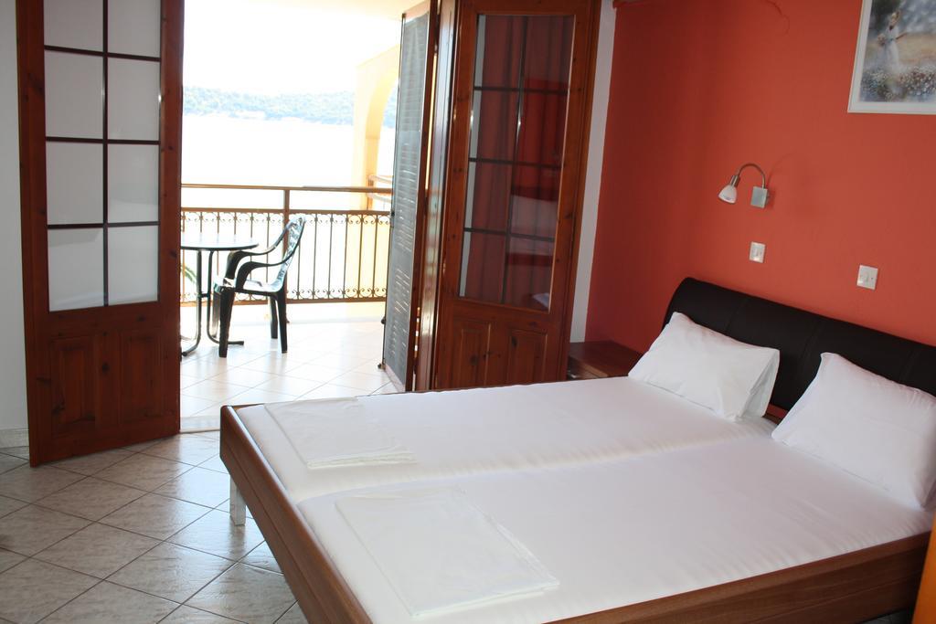 Apartment To Kyma *