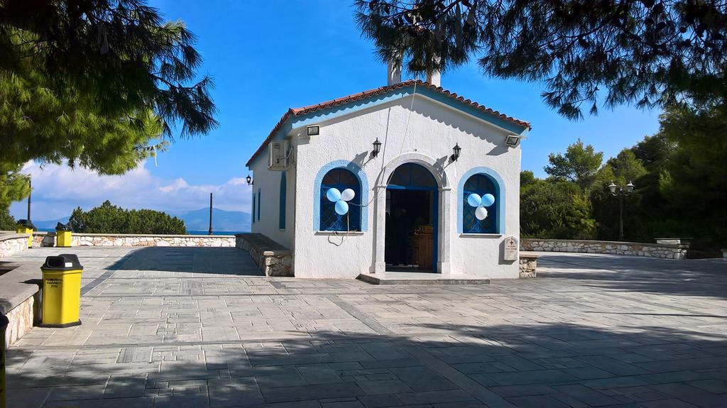 Santa Marina * Kalamos (Attica)