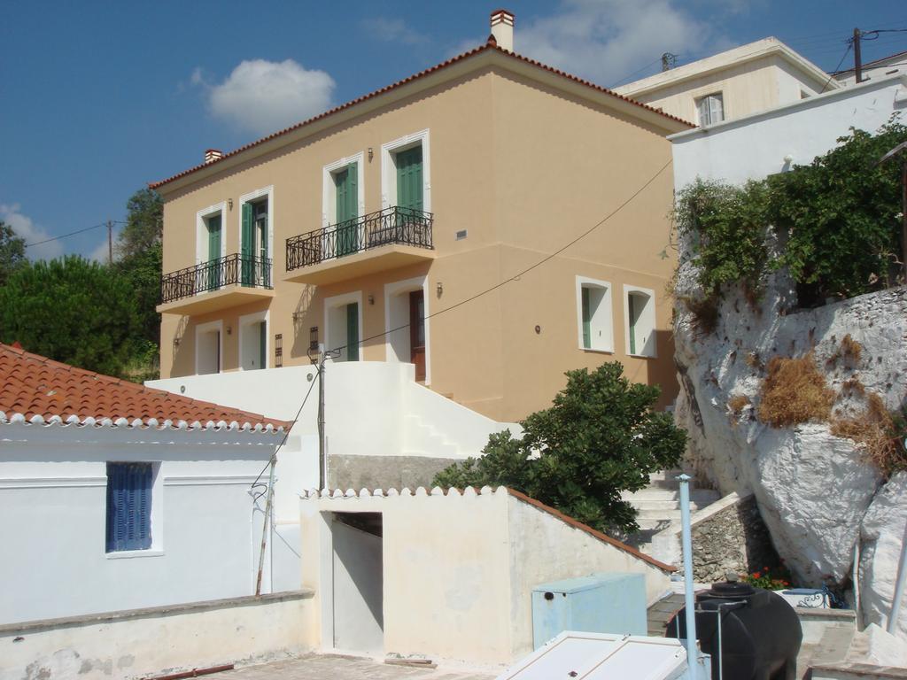 Apartment Karmi Andros