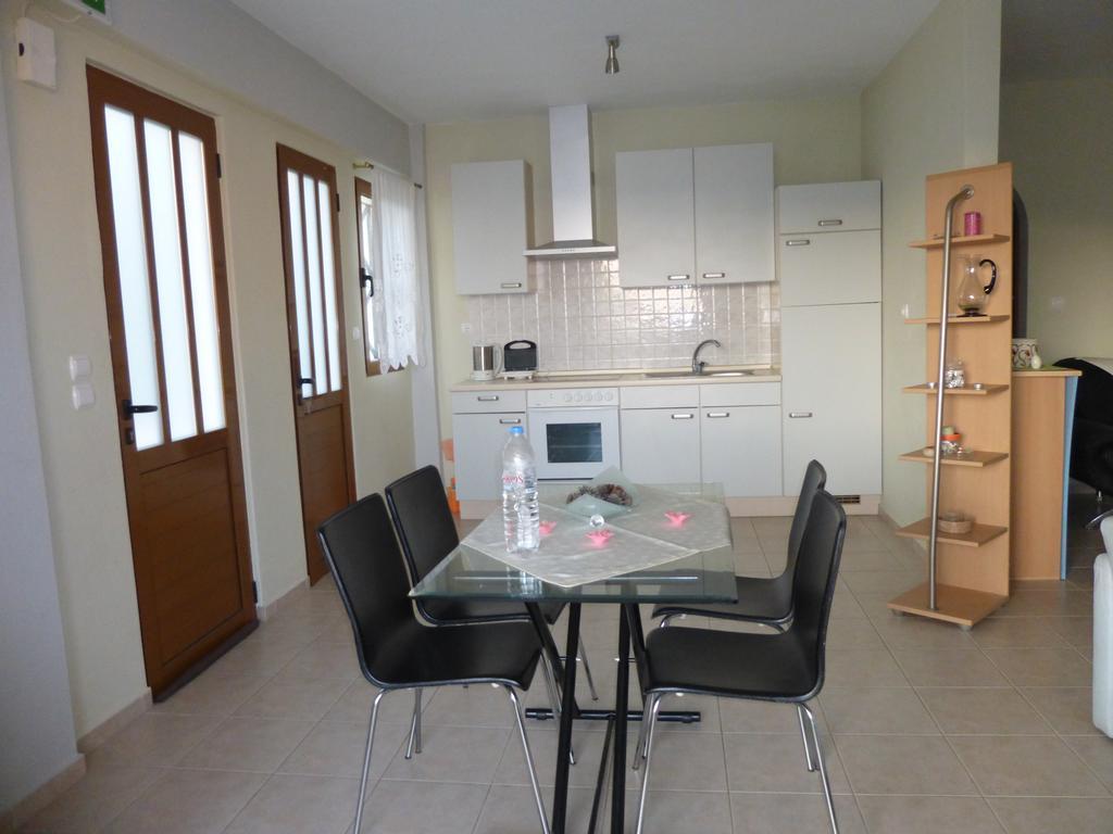 Studio Anesis Aparthotel