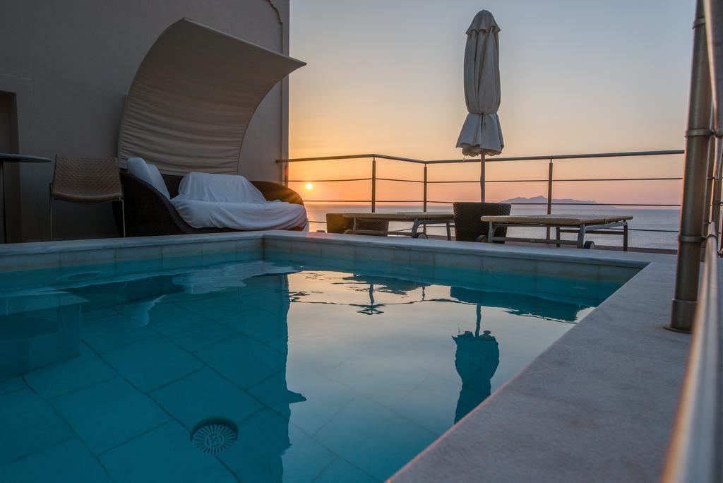 Hotel Antinea & Kamari (Santorini)