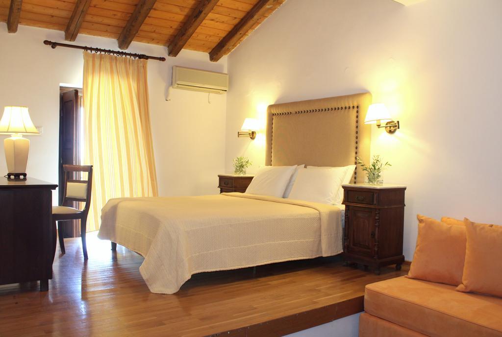 Kastro Maini Hotel