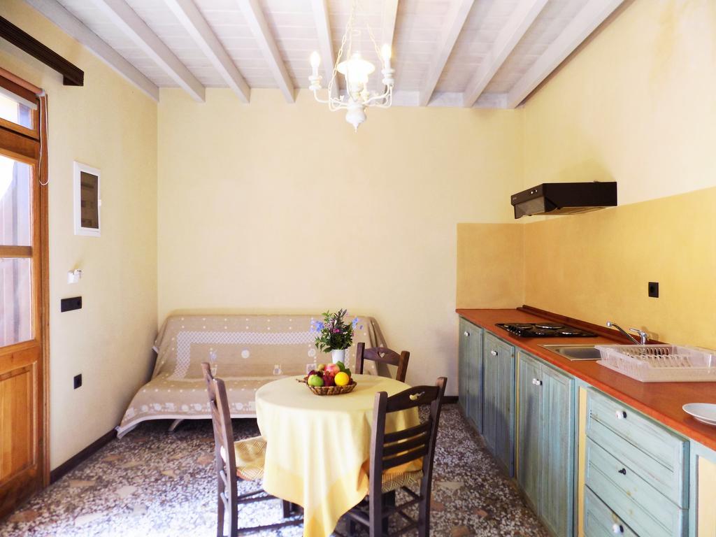 Agnanti Studios Apartment *