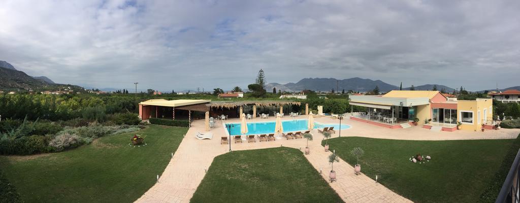 Royal Aparthotel 3*