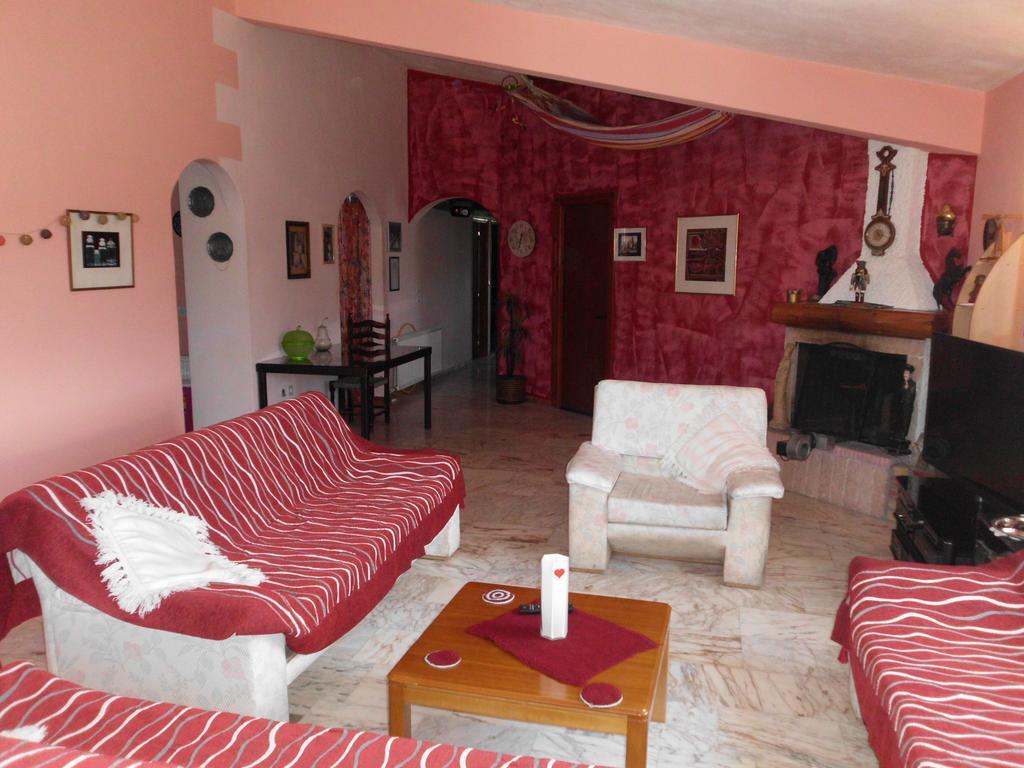 Apartment Tom's House Skriperon