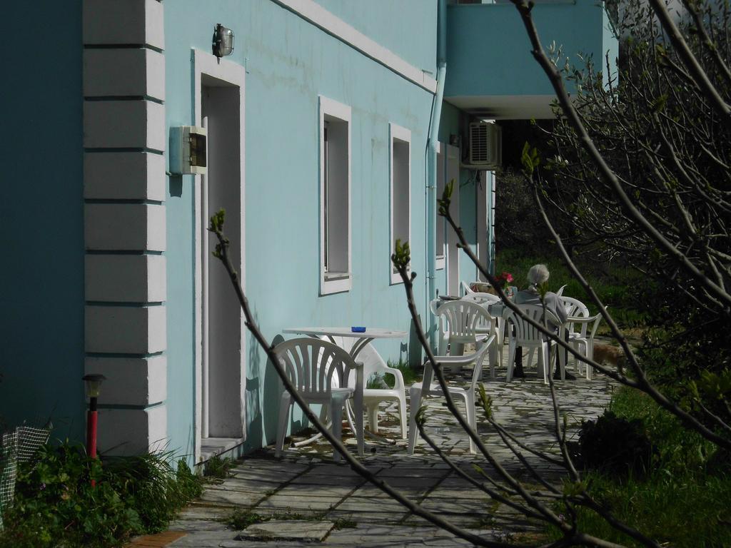 Tom's House *