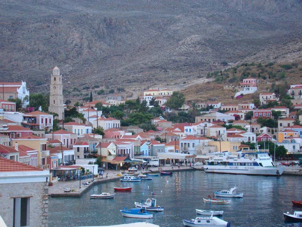 Polyxeni * Chalki Town