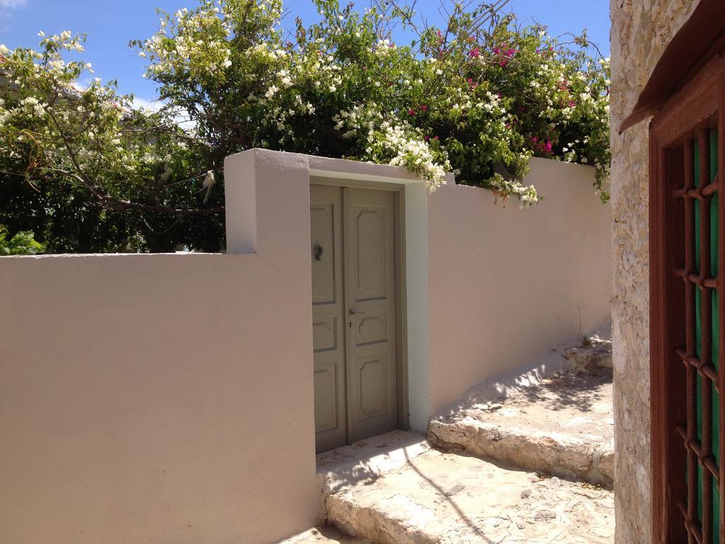 Polyxeni Holiday home Chalki Town