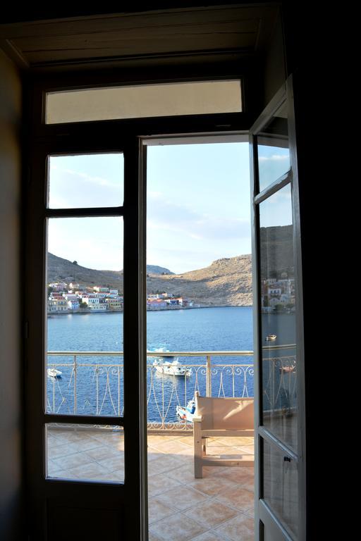 Polyxeni * Chalki Town
