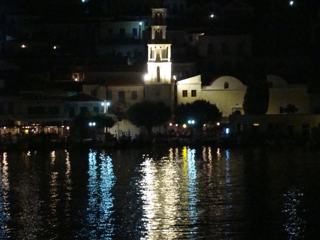 Polyxeni * Chalki Town