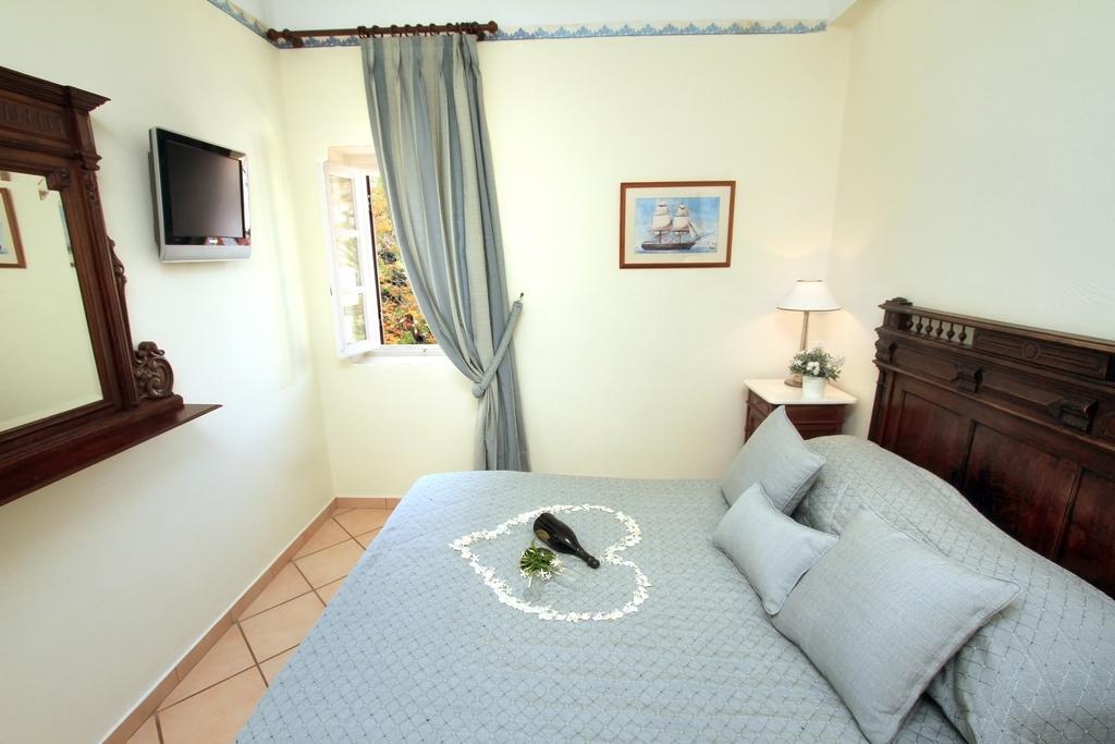 Aparthotel Nissia Traditional Residences 4*