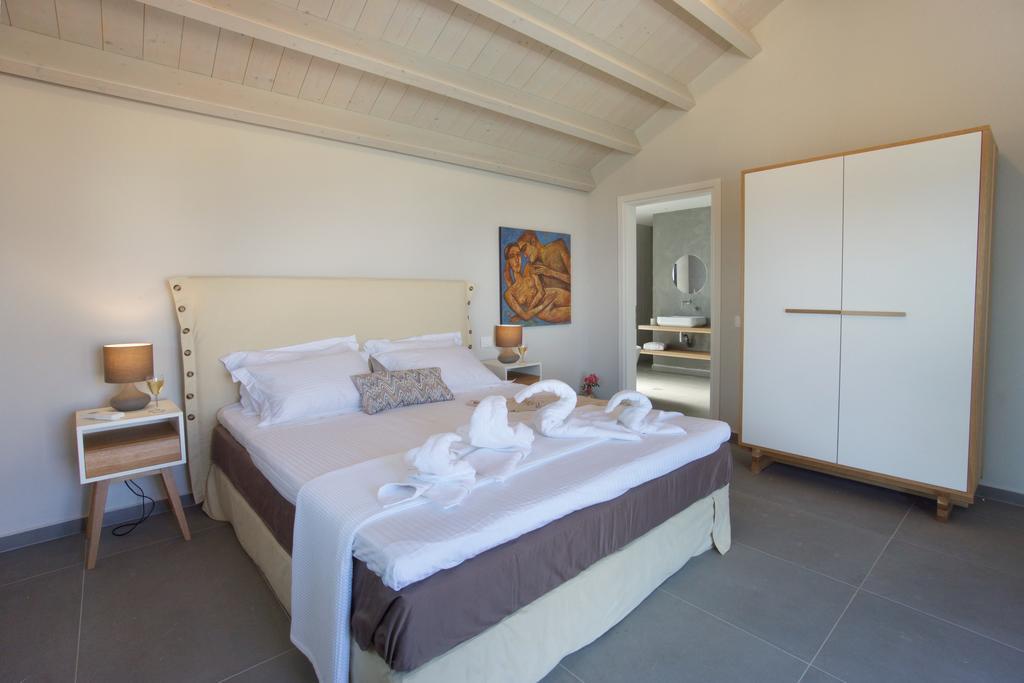 Mirror Villas