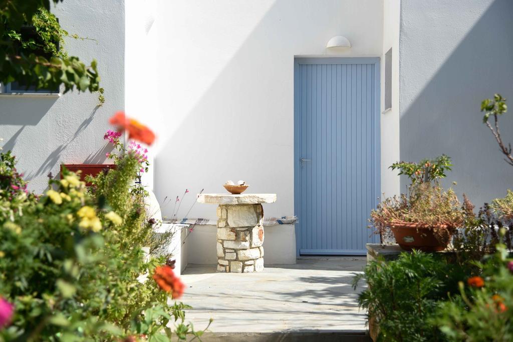 Flora & Agelos Studios *