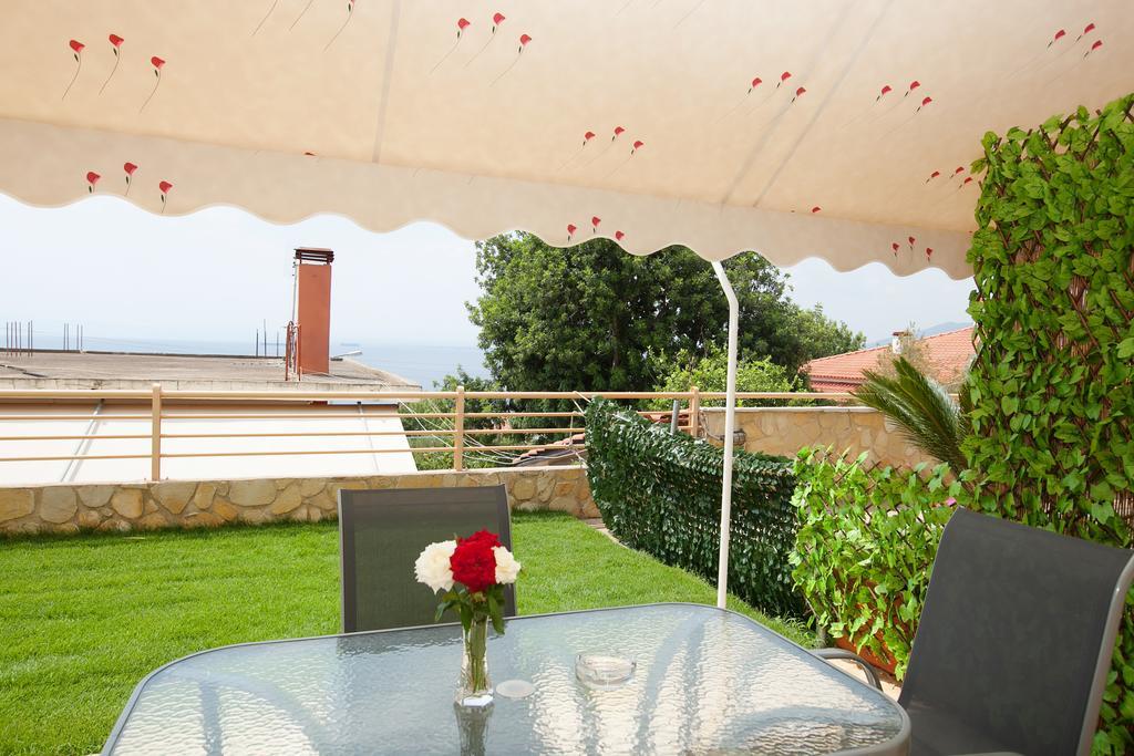 Petra Thea Apartment *